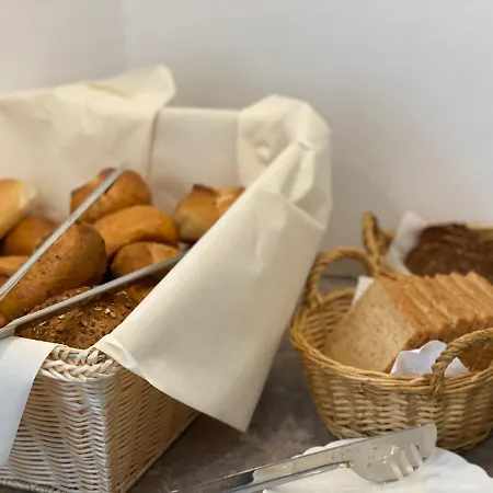 Holter Deel בית הארחה קושהאבן